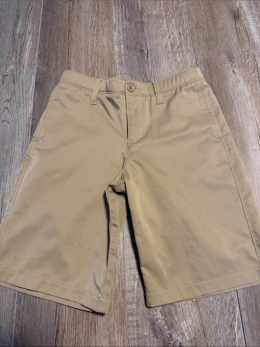 Under Armour Heat Gear Tan Flat-Front Performance Shorts